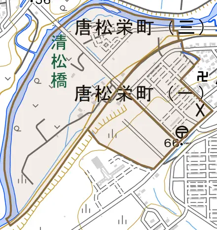 唐松栄町とその周辺の地図。町の範囲を重ねている