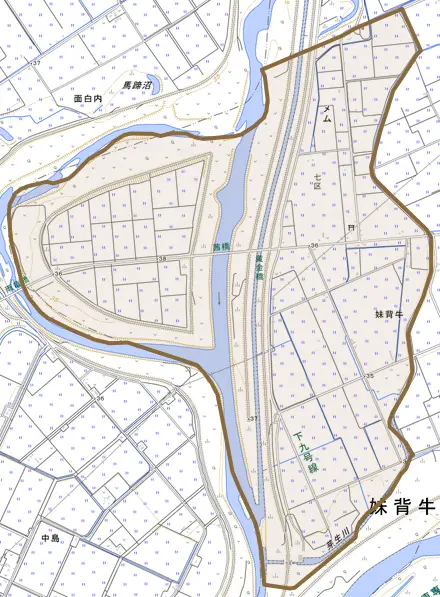 字下メムとその周辺の地図。町の範囲を重ねている