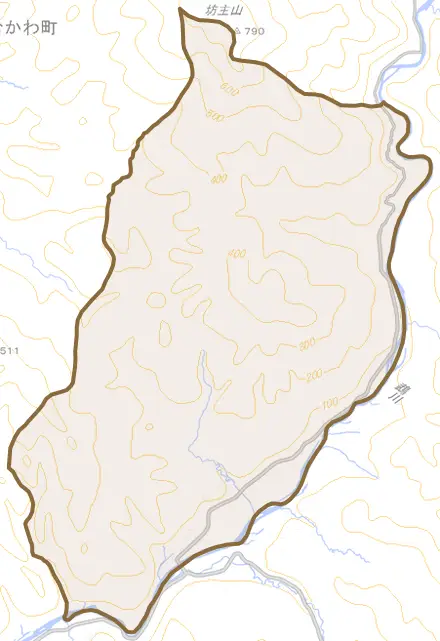 穂別富内とその周辺の地図。町の範囲を重ねている