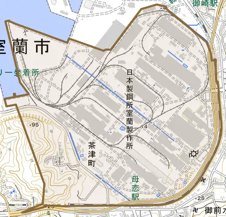 茶津町とその周辺の地図。町の範囲を重ねている