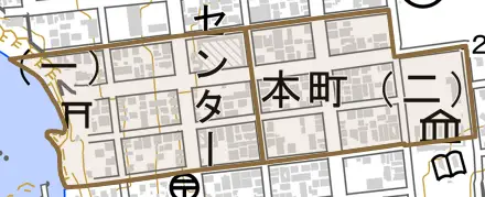 本町とその周辺の地図。町の範囲を重ねている