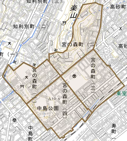 宮の森町とその周辺の地図。町の範囲を重ねている