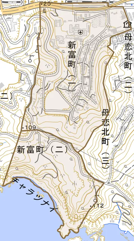 新富町とその周辺の地図。町の範囲を重ねている