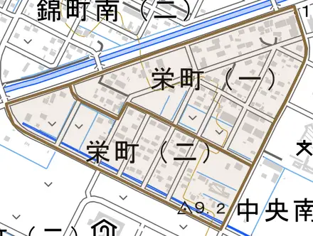 栄町とその周辺の地図。町の範囲を重ねている