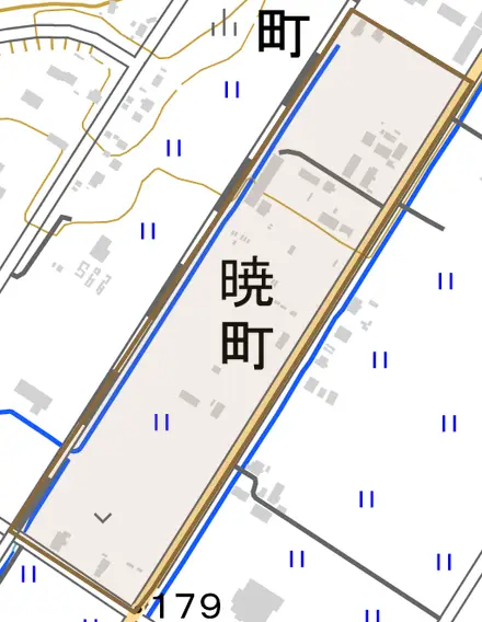 暁町とその周辺の地図。町の範囲を重ねている