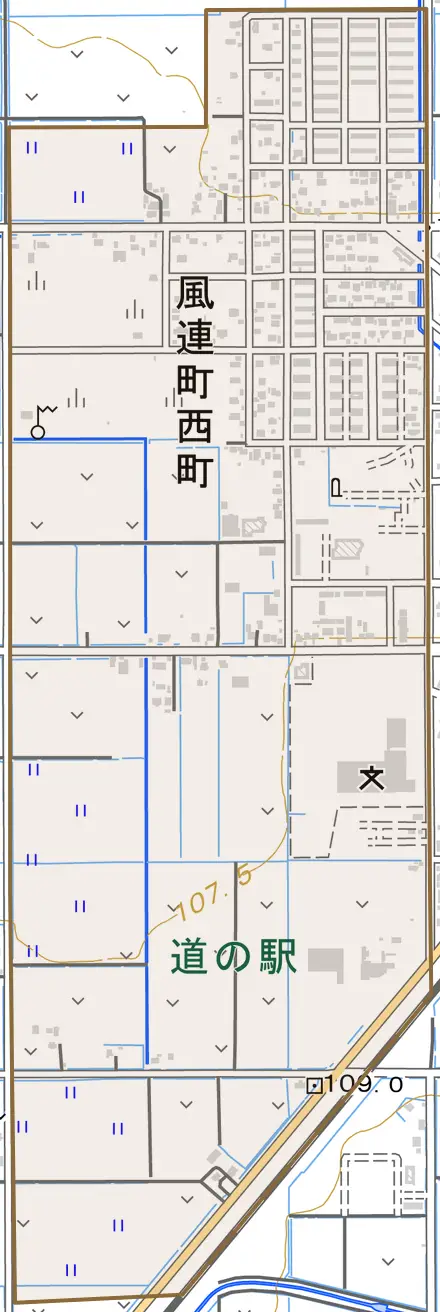 風連町西町とその周辺の地図。町の範囲を重ねている