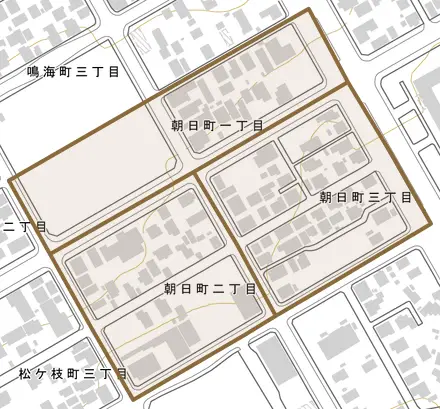 朝日町とその周辺の地図。町の範囲を重ねている