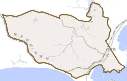 落石東とその周辺の地図。町の範囲を重ねている