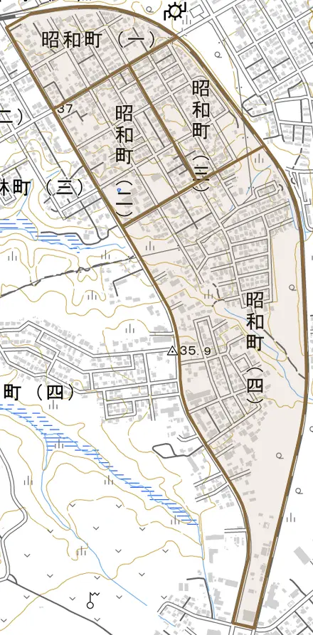 昭和町とその周辺の地図。町の範囲を重ねている