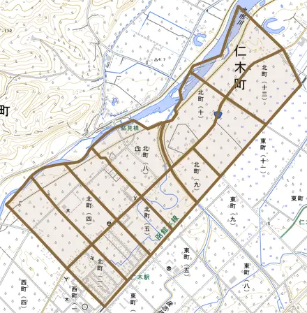 北町とその周辺の地図。町の範囲を重ねている