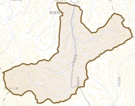 字上藻とその周辺の地図。町の範囲を重ねている
