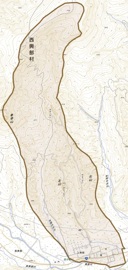 字上興部とその周辺の地図。町の範囲を重ねている