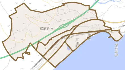 富浦町とその周辺の地図。町の範囲を重ねている