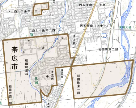 稲田町基線とその周辺の地図。町の範囲を重ねている