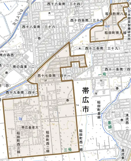 稲田町南八線西とその周辺の地図。町の範囲を重ねている