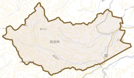 字宇津とその周辺の地図。町の範囲を重ねている