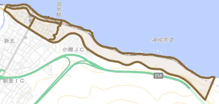 朝里とその周辺の地図。町の範囲を重ねている