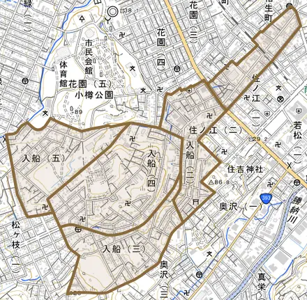 入船とその周辺の地図。町の範囲を重ねている