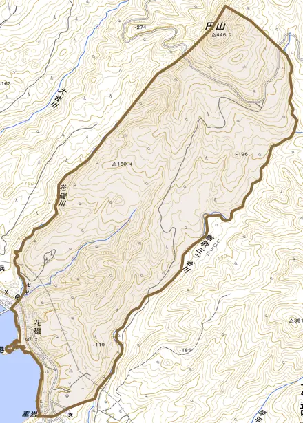 字花磯とその周辺の地図。町の範囲を重ねている