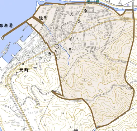 字緑町とその周辺の地図。町の範囲を重ねている