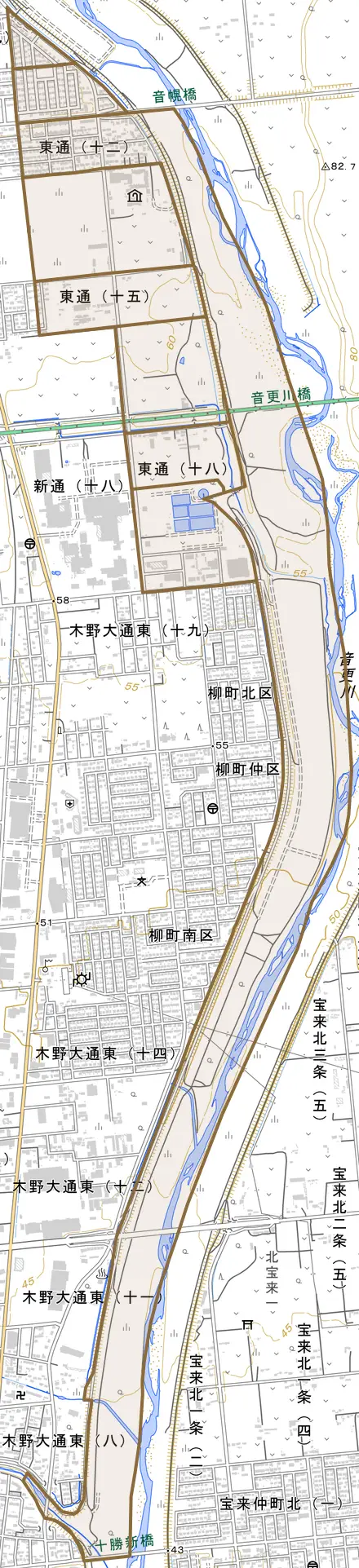 東通とその周辺の地図。町の範囲を重ねている