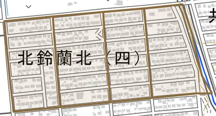 北鈴蘭北とその周辺の地図。町の範囲を重ねている