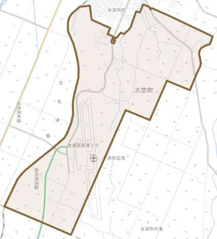 女満別中央とその周辺の地図。町の範囲を重ねている