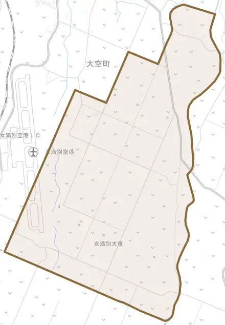 女満別大東とその周辺の地図。町の範囲を重ねている