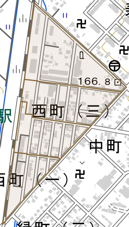 西町とその周辺の地図。町の範囲を重ねている