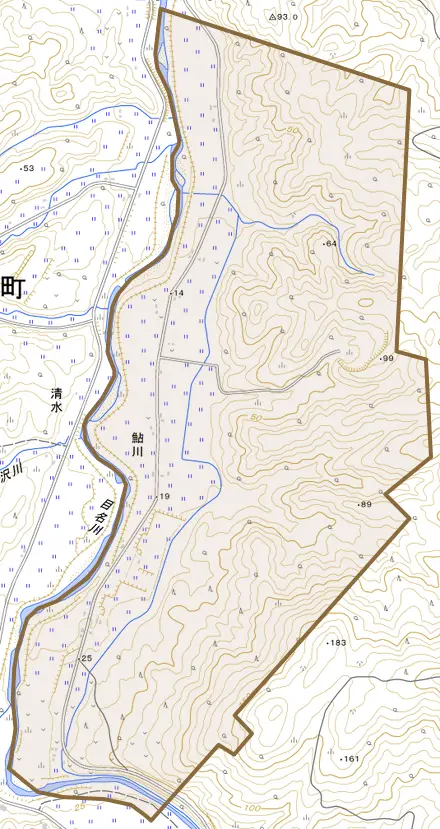 字鮎川とその周辺の地図。町の範囲を重ねている
