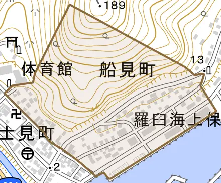 船見町とその周辺の地図。町の範囲を重ねている