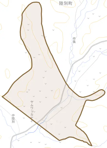字止若とその周辺の地図。町の範囲を重ねている