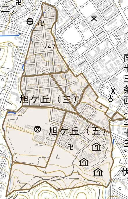 旭ケ丘とその周辺の地図。町の範囲を重ねている