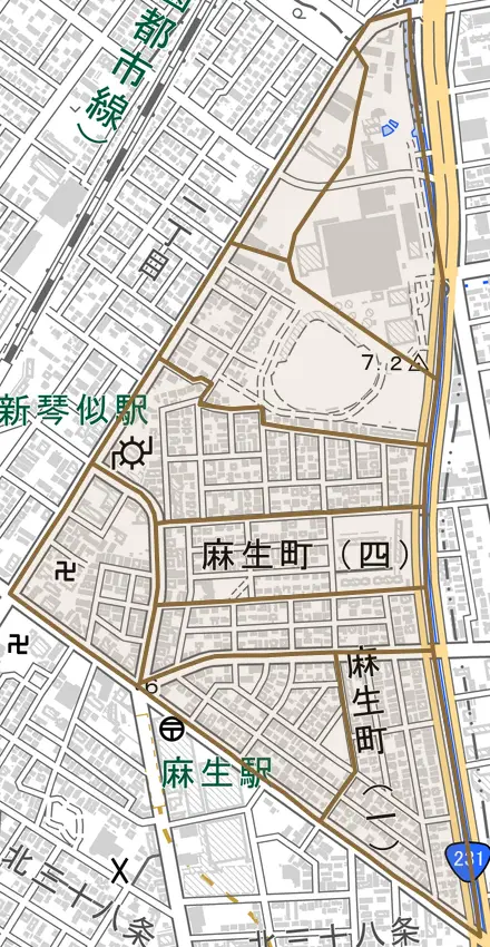 麻生町とその周辺の地図。町の範囲を重ねている