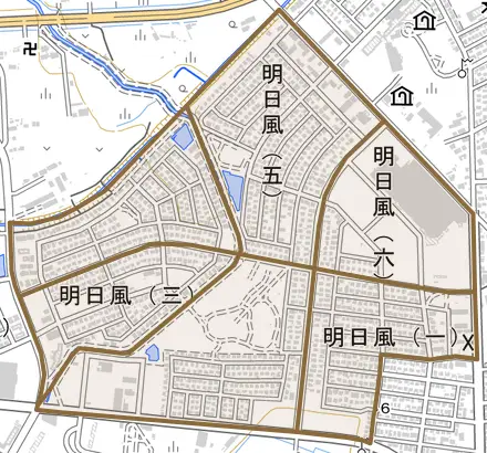 明日風とその周辺の地図。町の範囲を重ねている