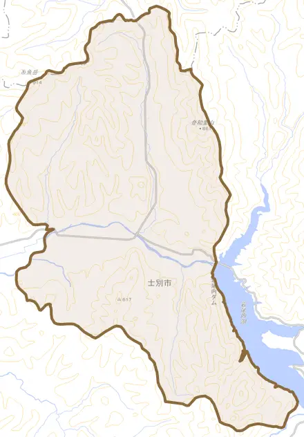 朝日町登和里とその周辺の地図。町の範囲を重ねている