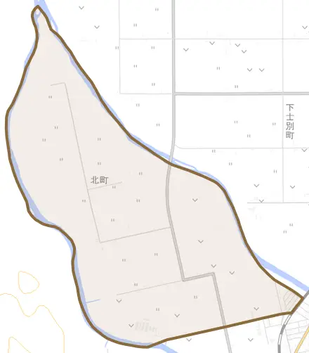 北町とその周辺の地図。町の範囲を重ねている
