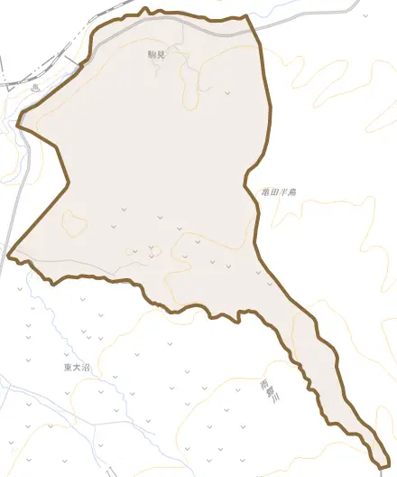字駒見とその周辺の地図。町の範囲を重ねている