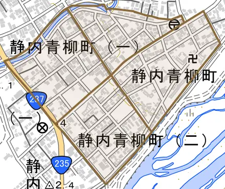 静内青柳町とその周辺の地図。町の範囲を重ねている