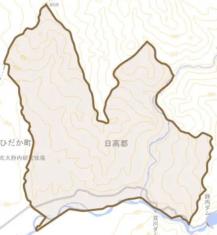 静内農屋とその周辺の地図。町の範囲を重ねている