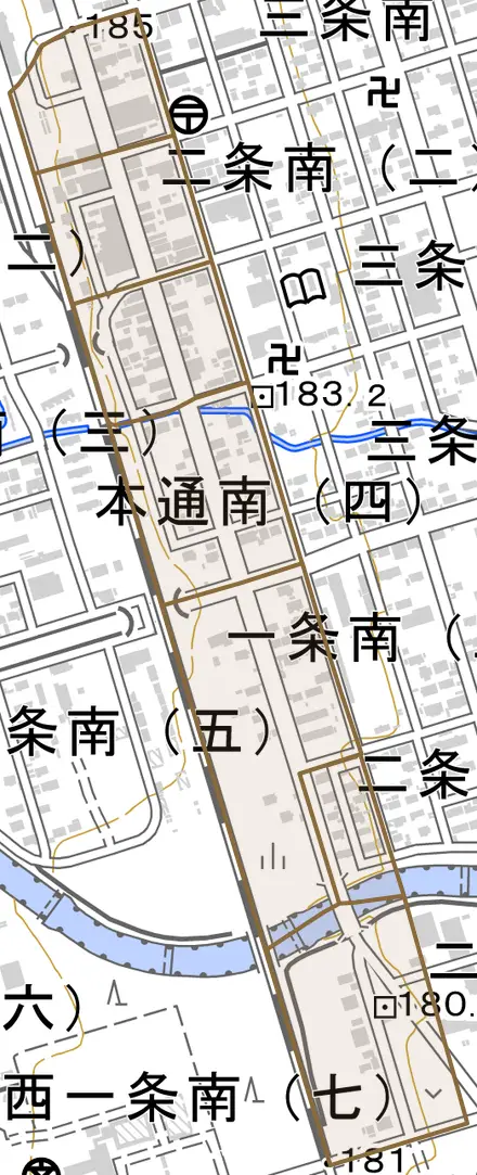 本通南とその周辺の地図。町の範囲を重ねている