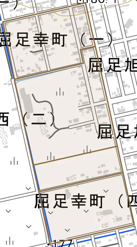 屈足幸町とその周辺の地図。町の範囲を重ねている
