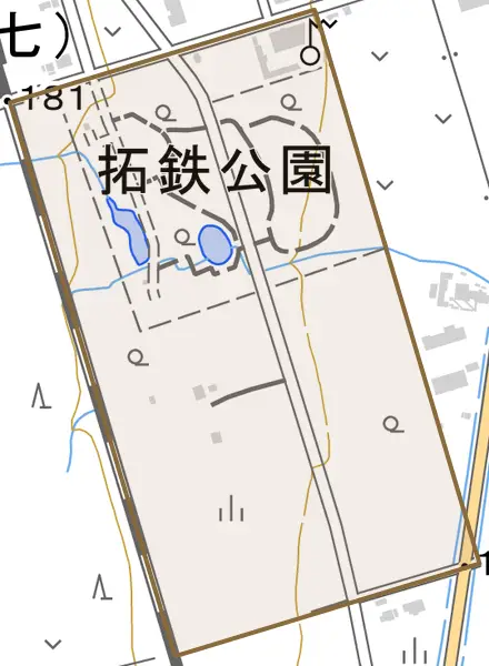 拓鉄とその周辺の地図。町の範囲を重ねている