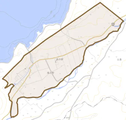 字滝之町とその周辺の地図。町の範囲を重ねている
