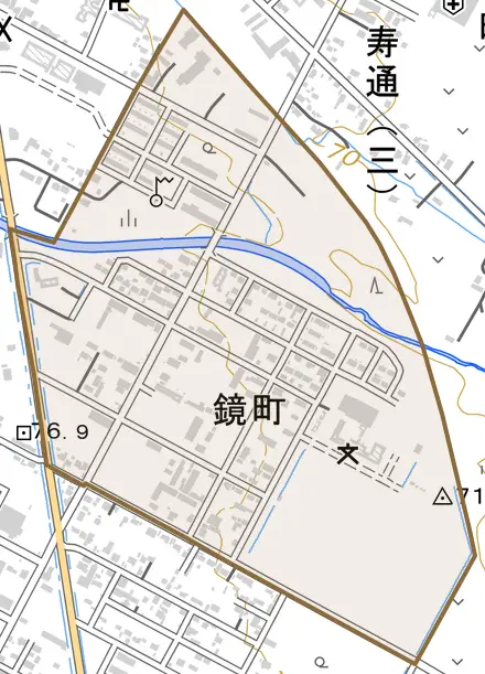 鏡町とその周辺の地図。町の範囲を重ねている