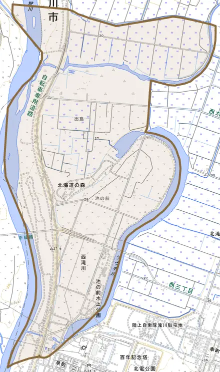 西滝川とその周辺の地図。町の範囲を重ねている