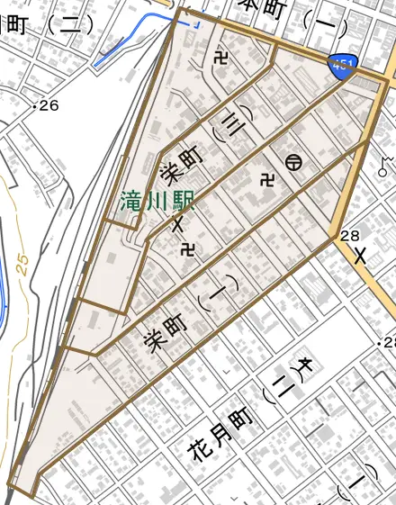 栄町とその周辺の地図。町の範囲を重ねている
