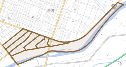 新町とその周辺の地図。町の範囲を重ねている
