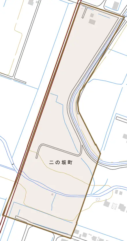 二の坂町とその周辺の地図。町の範囲を重ねている