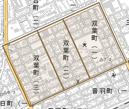 双葉町とその周辺の地図。町の範囲を重ねている